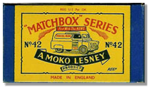 C:\Users\Patrice\Documents\Pictures\Images\Matchbox Images\Matchbox\VintageLesneyOnTheWeb\NewVintageLesneyOnline2006\images\EndFlaps\42A-BBoxB3Size3WhiteWheels.jpg